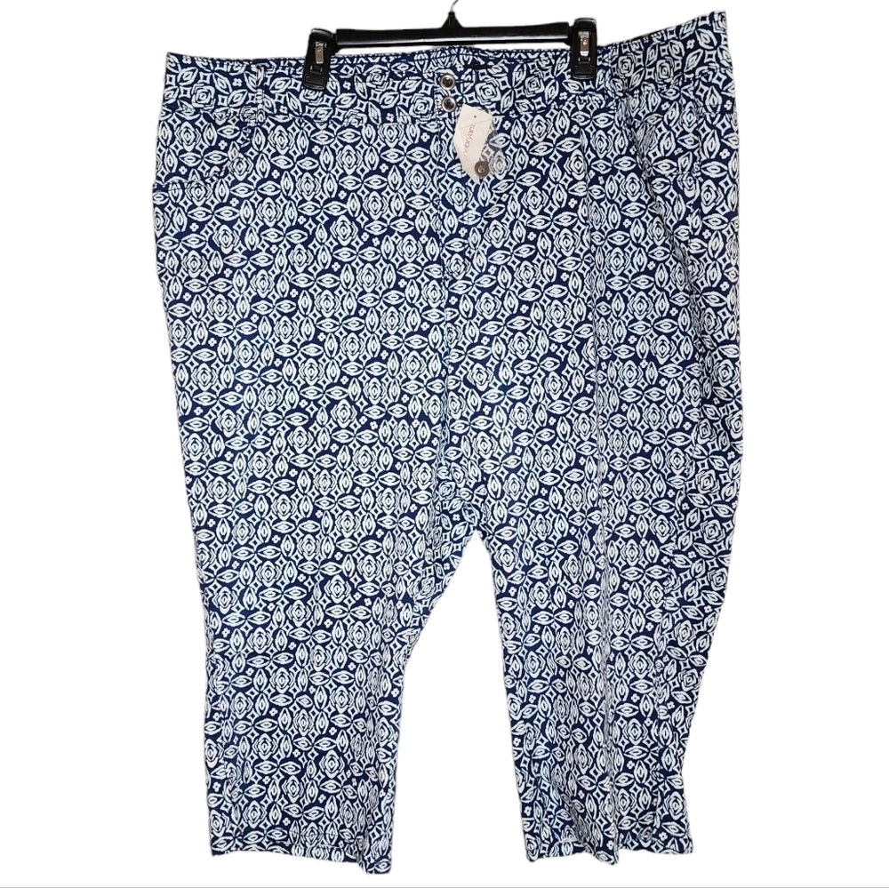 NWT Lane Bryant Bue Pattern Capris Crop Pants Cotton Women's Plus Size 28 4X